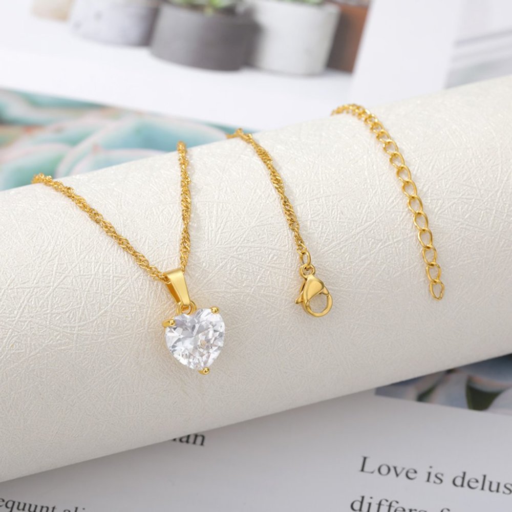 Lux Glass Heart Gold Necklace